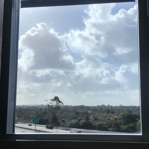 Meet your Posher, Siris - Picture 1 of 1